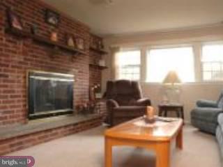 415 Pomona Road Cinnaminson, NJ 08077 - Photo 3 of 6 Gallery Image 3