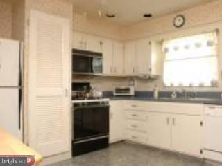 415 Pomona Road Cinnaminson, NJ 08077 - Photo 4 of 6 Gallery Image 4