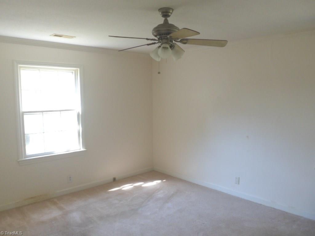 3570 Manoa Road Pfafftown, NC 27040 - Photo 8 of 14 Gallery Image 8