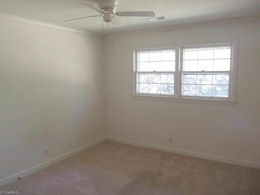 3570 Manoa Road Pfafftown, NC 27040 - Photo 10 of 14 Gallery Image 10