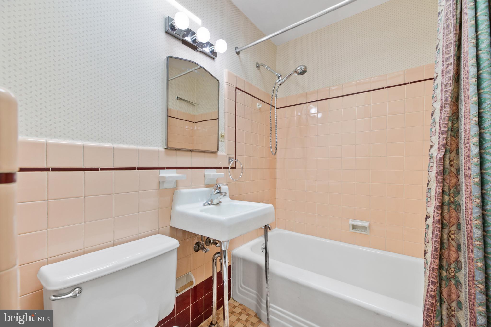 7106 Rutland Street Philadelphia, PA 19149 - Photo 18 of 25 Gallery Image 18