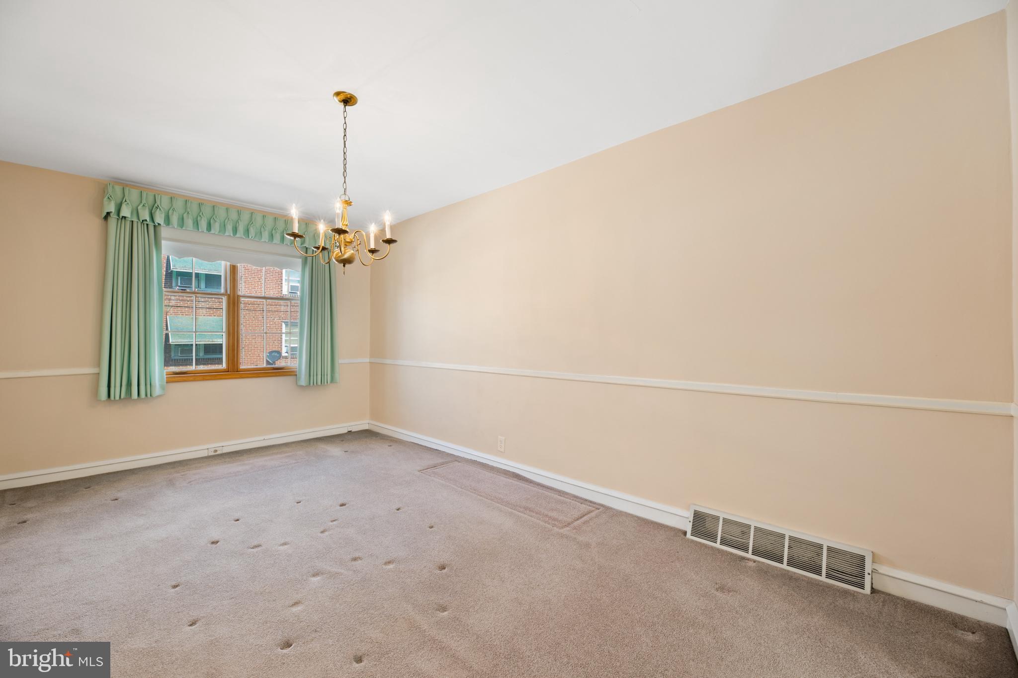 7106 Rutland Street Philadelphia, PA 19149 - Photo 6 of 25 Gallery Image 6