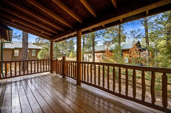 $369,000 | 2677 Palomino Trail, Overgaard, AZ 85933