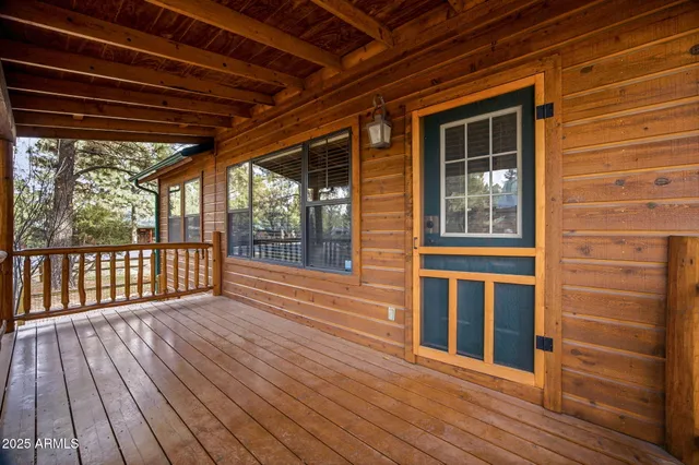 $369,000 | 2677 Palomino Trail, Overgaard, AZ 85933