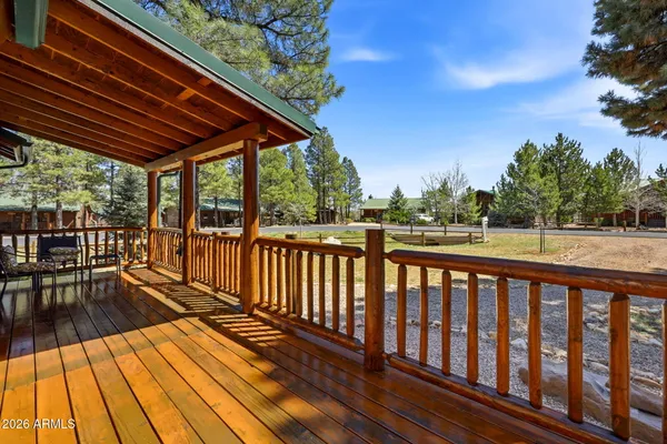 $369,000 | 2677 Palomino Trail, Overgaard, AZ 85933