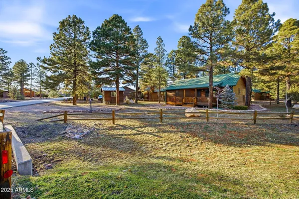 $369,000 | 2677 Palomino Trail, Overgaard, AZ 85933