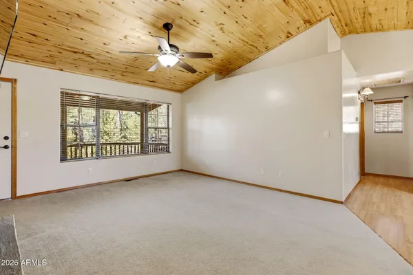 $369,000 | 2677 Palomino Trail, Overgaard, AZ 85933