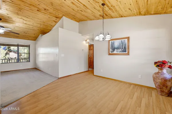 $369,000 | 2677 Palomino Trail, Overgaard, AZ 85933