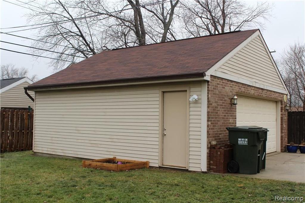 3738 Cone Avenue Rochester Hills, MI 48309 - Photo 5 of 26