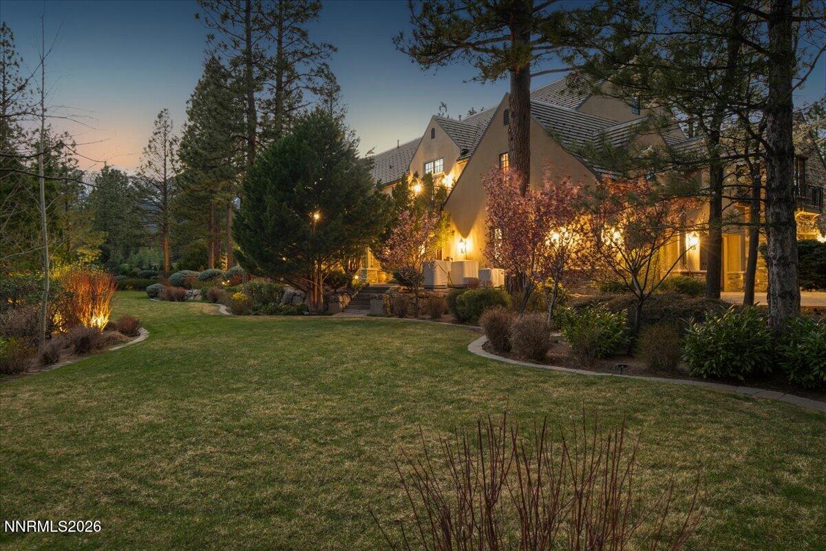 6025 Lake Geneva Drive Reno, NV 89511 - Photo 64 of 72 a view of outdoor space and yard