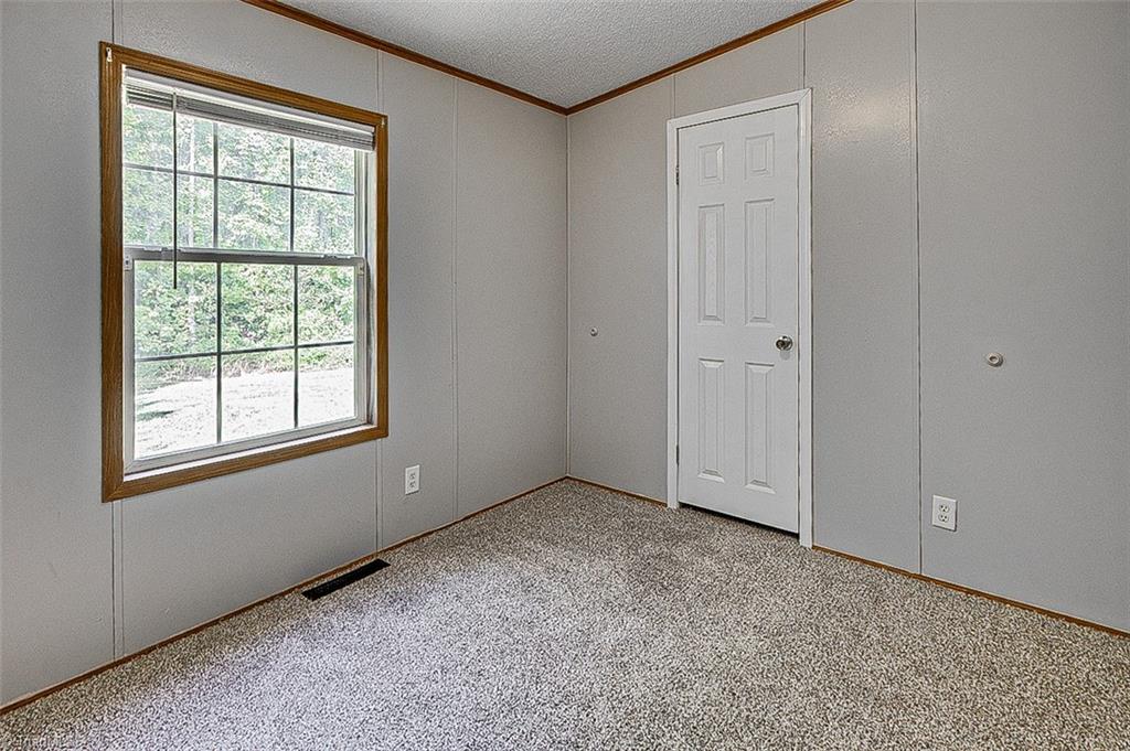 1376 Rising Vw Way Asheboro, NC 27205 - Photo 19 of 46 Gallery Image 19
