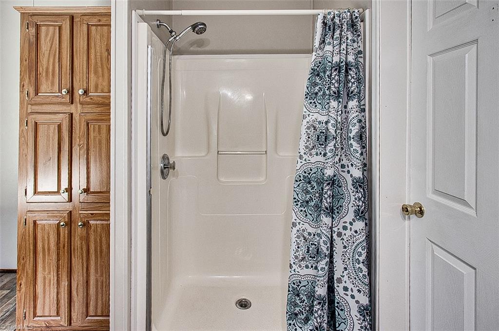 1376 Rising Vw Way Asheboro, NC 27205 - Photo 33 of 46 Gallery Image 33