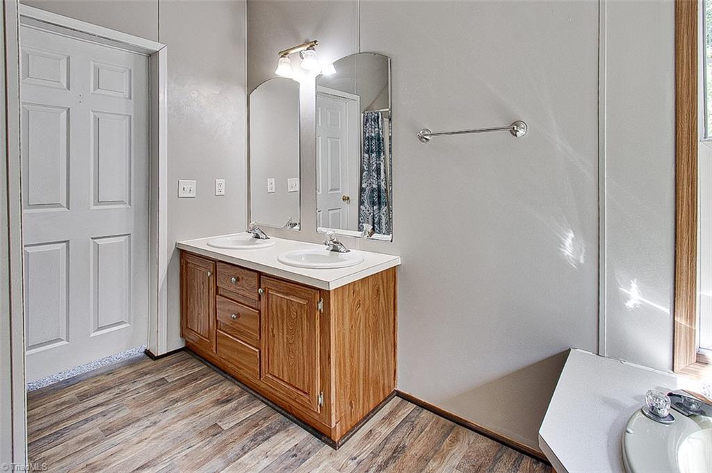 1376 Rising Vw Way Asheboro, NC 27205 - Photo 35 of 46 Gallery Image 35
