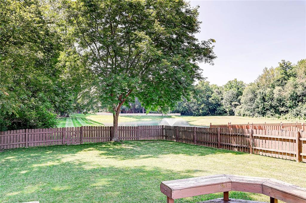 2432 Inishmore Court Indianapolis, IN 46214 - Photo 2 of 31