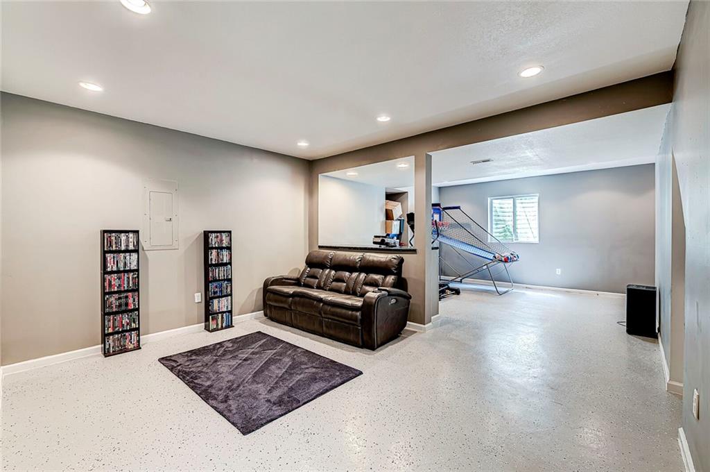 2432 Inishmore Court Indianapolis, IN 46214 - Photo 24 of 31