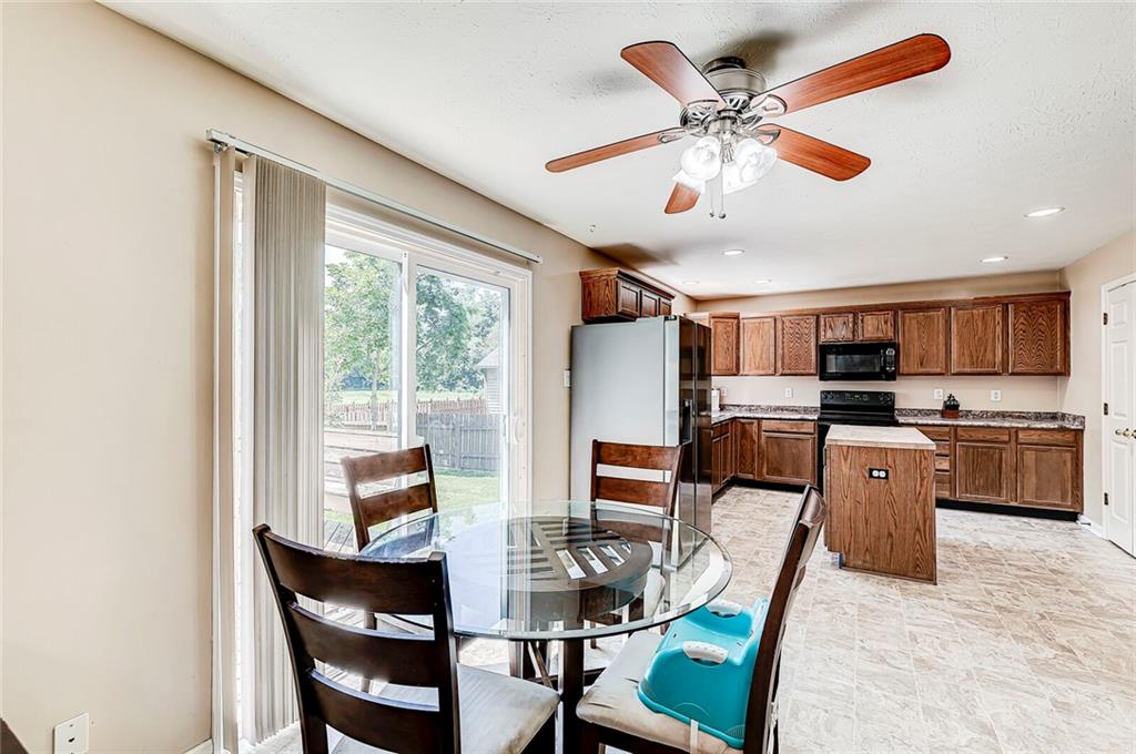 2432 Inishmore Court Indianapolis, IN 46214 - Photo 6 of 31