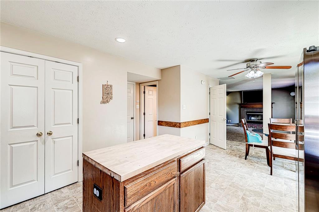 2432 Inishmore Court Indianapolis, IN 46214 - Photo 10 of 31