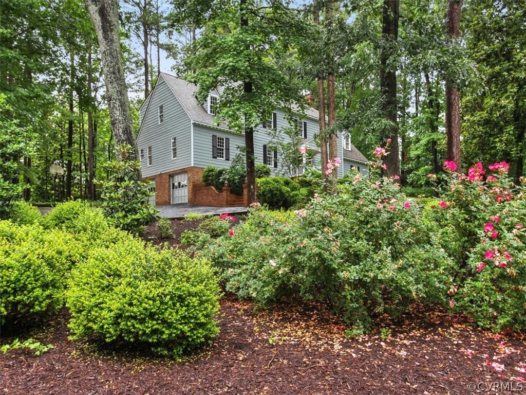 200 Ruggles Place Richmond, VA 23229 - Photo 48 of 50 mature landscaping, huge corner lot