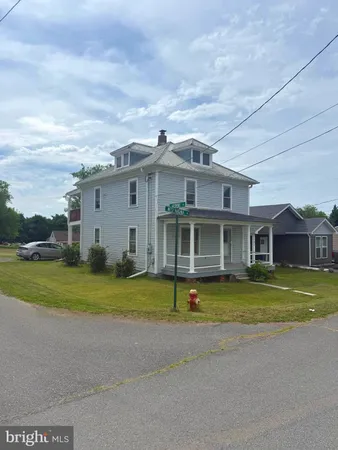 $189,900 | 1400 West Virginia Avenue, Martinsburg, WV 25401