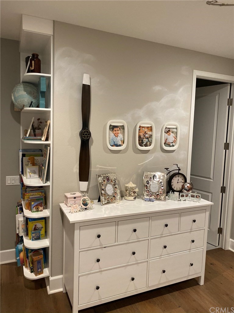 114 Joshua Tree Irvine, CA 92620 - Photo 53 of 73 a bathroom with a sink and a mirror