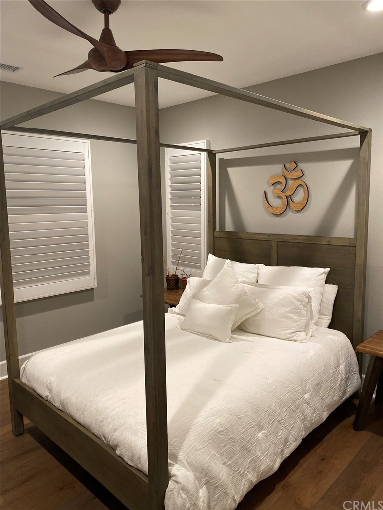 114 Joshua Tree Irvine, CA 92620 - Photo 57 of 73 a bedroom with a bed and a window