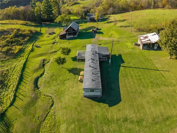 $365,000 | 192 Van Druff Road, Spraggs, PA 15362