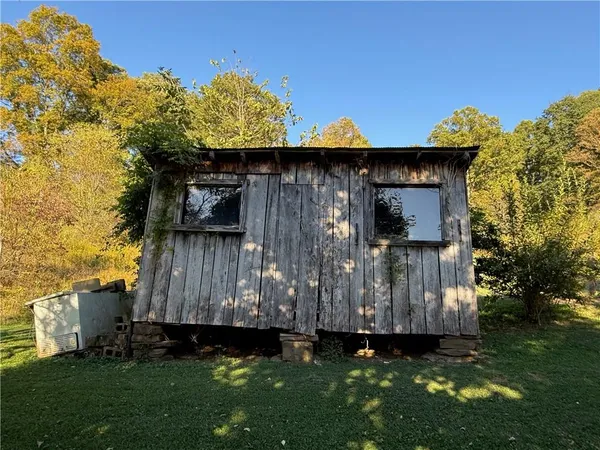 $365,000 | 192 Van Druff Road, Spraggs, PA 15362