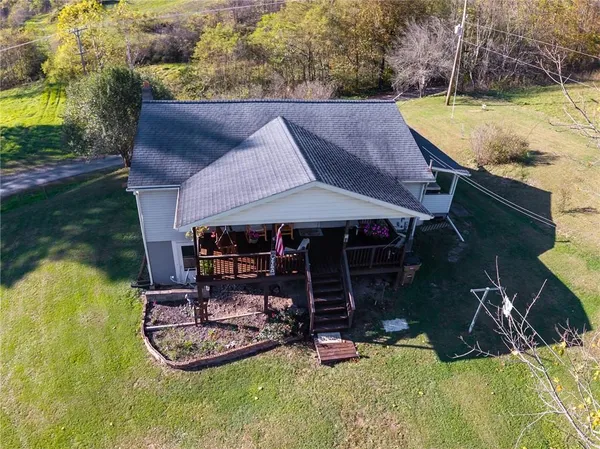 $365,000 | 192 Van Druff Road, Spraggs, PA 15362