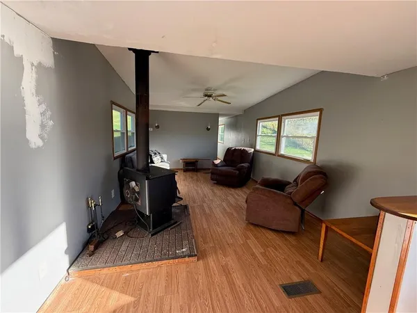 $365,000 | 192 Van Druff Road, Spraggs, PA 15362