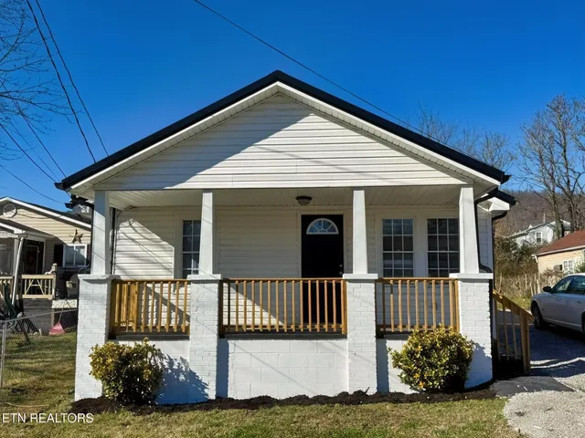 $189,900 | 509 East Hemlock Street, La Follette, TN 37766