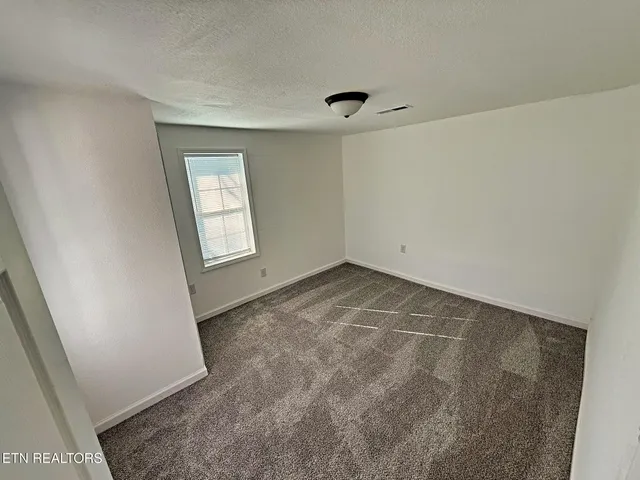 $189,900 | 509 East Hemlock Street, La Follette, TN 37766