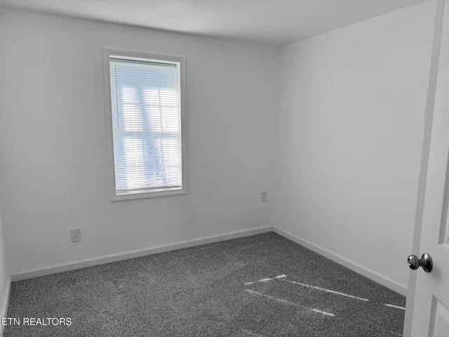 $189,900 | 509 East Hemlock Street, La Follette, TN 37766