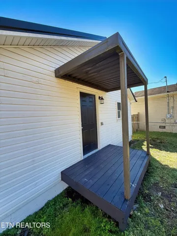 $189,900 | 509 East Hemlock Street, La Follette, TN 37766