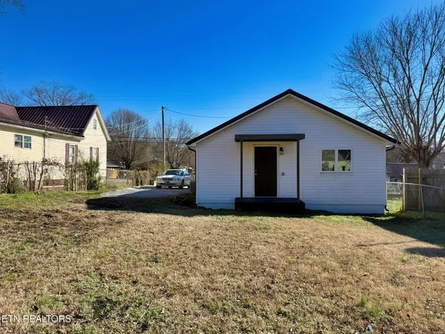 $189,900 | 509 East Hemlock Street, La Follette, TN 37766