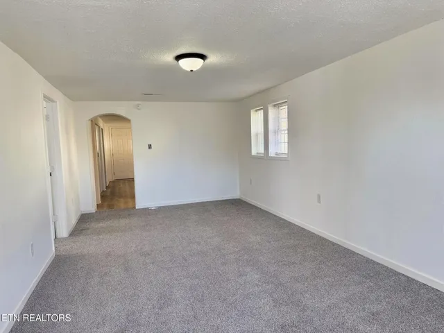 $189,900 | 509 East Hemlock Street, La Follette, TN 37766