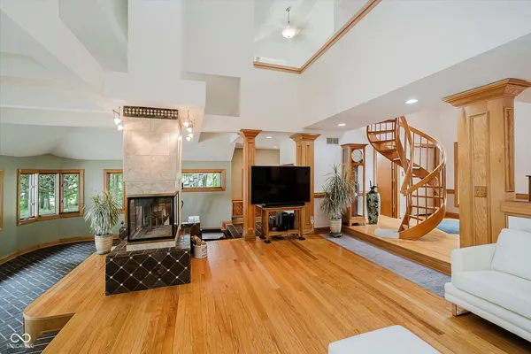$1,200,000 | 18 Point Lane, Arcadia, IN 46030