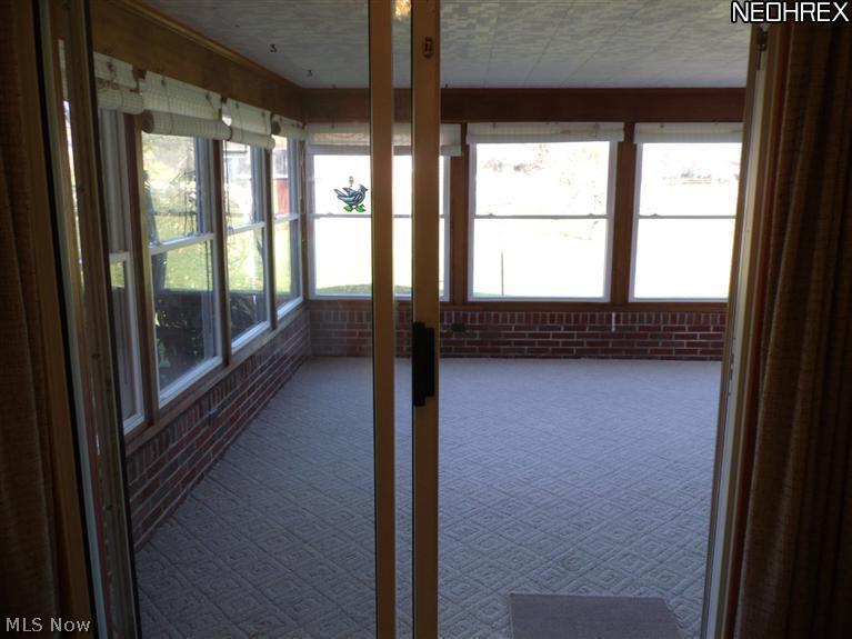 245 West Caston Road Akron, OH 44319 - Photo 12 of 25 Huge Sun Porch