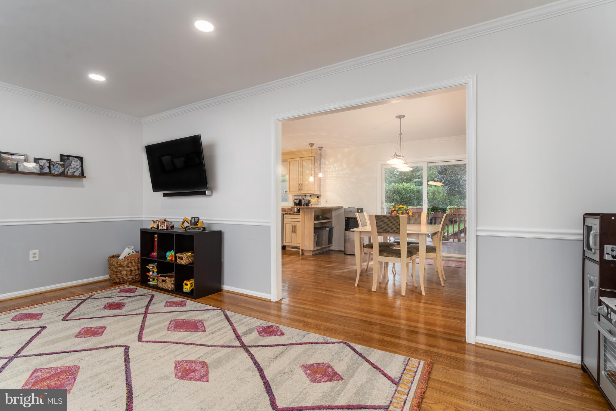 16304 Deer Lake Road Derwood, MD 20855 - Photo 6 of 31 Gallery Image 6