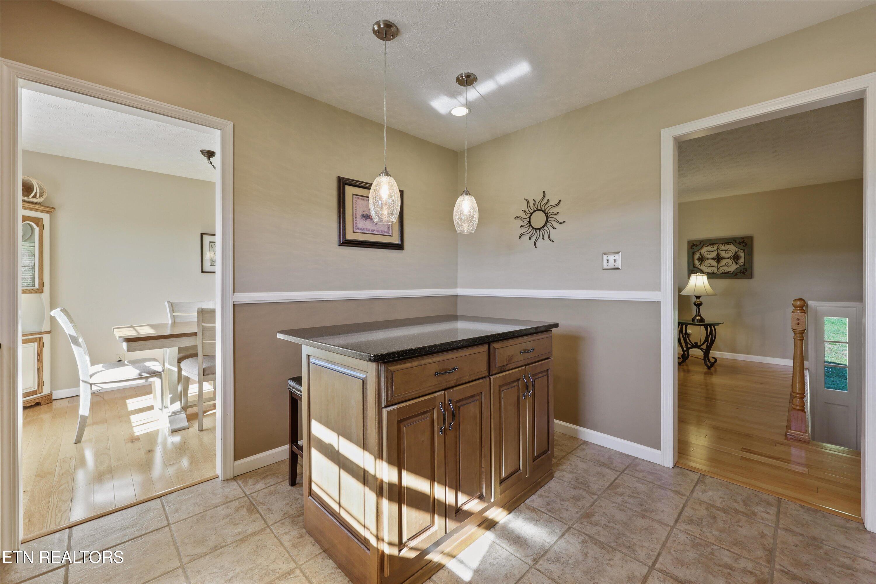 10404 Cobb Lane Mascot, TN 37806 - Photo 13 of 45 14-10404 Cobb Ln 15
