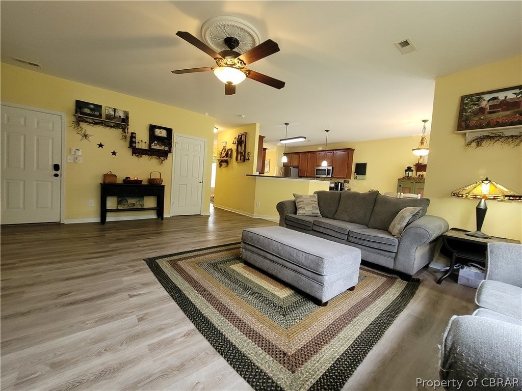6189 Ruth Drive Gloucester, VA 23061 - Photo 8 of 34 Gallery Image 8