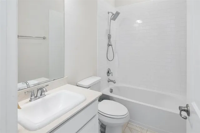 $3,450 | 8211 Agarito Way, Dallas, TX 75252