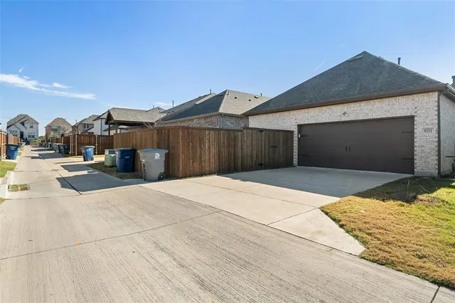 $3,450 | 8211 Agarito Way, Dallas, TX 75252