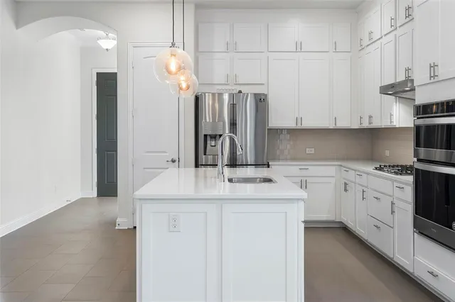 $3,450 | 8211 Agarito Way, Dallas, TX 75252