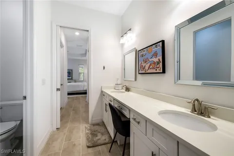 a view of utility room with washer and dryer
