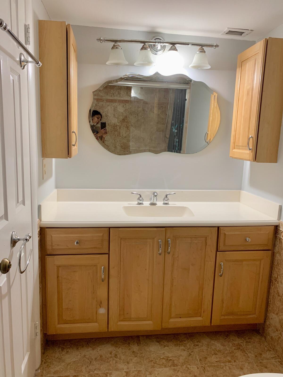 5700 Northwest 2nd Avenue, Unit 311 Boca Raton, FL 33487 - Photo 12 of 12 5700 311 master bath