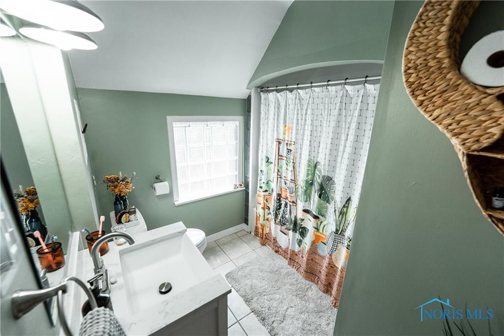 903 Waybridge Road Toledo, OH 43612 - Photo 12 of 19 Gallery Image 12