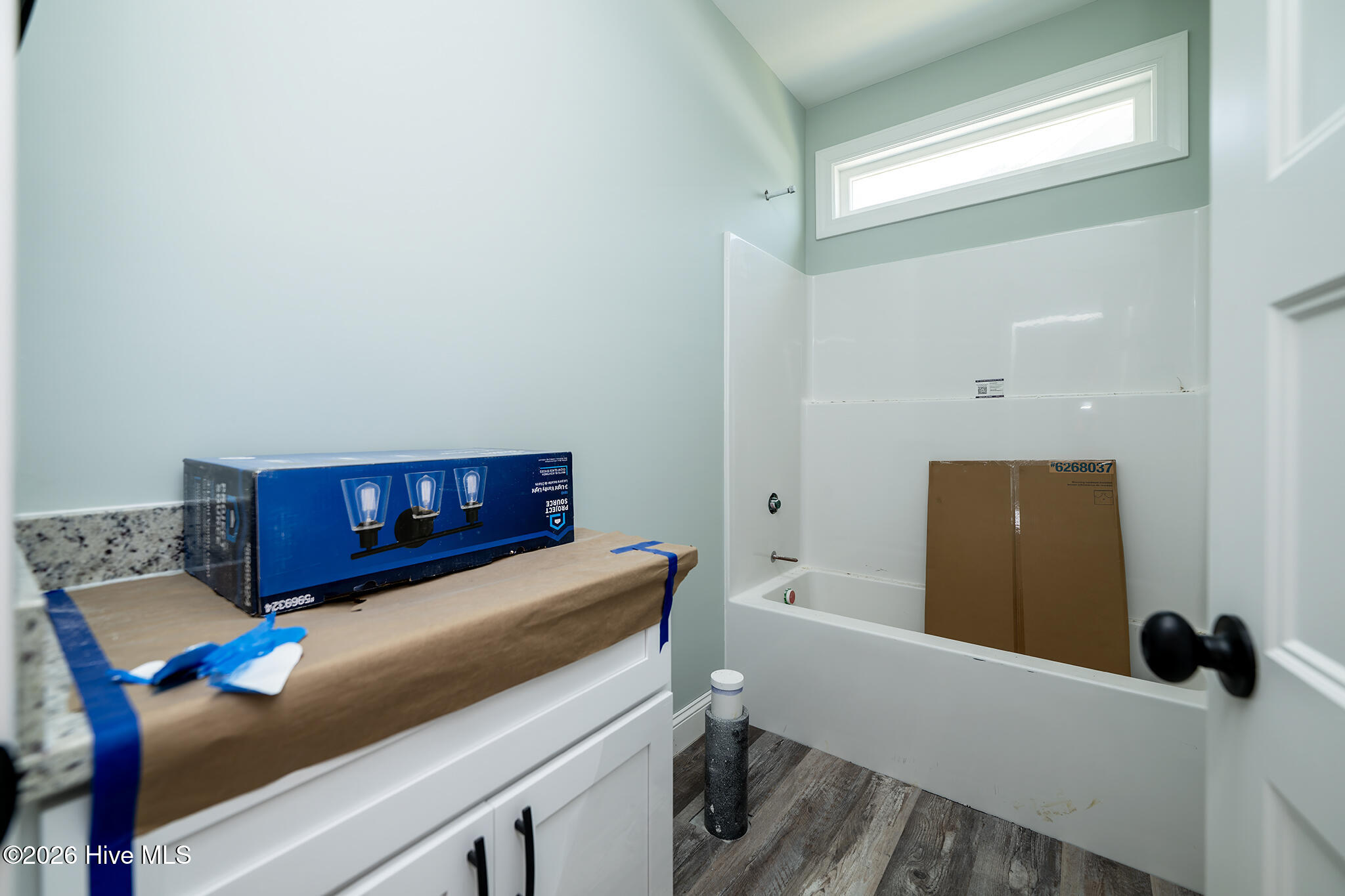 682 Crump Farm Road New Bern, NC 28562 - Photo 24 of 35 Guest Bathroom