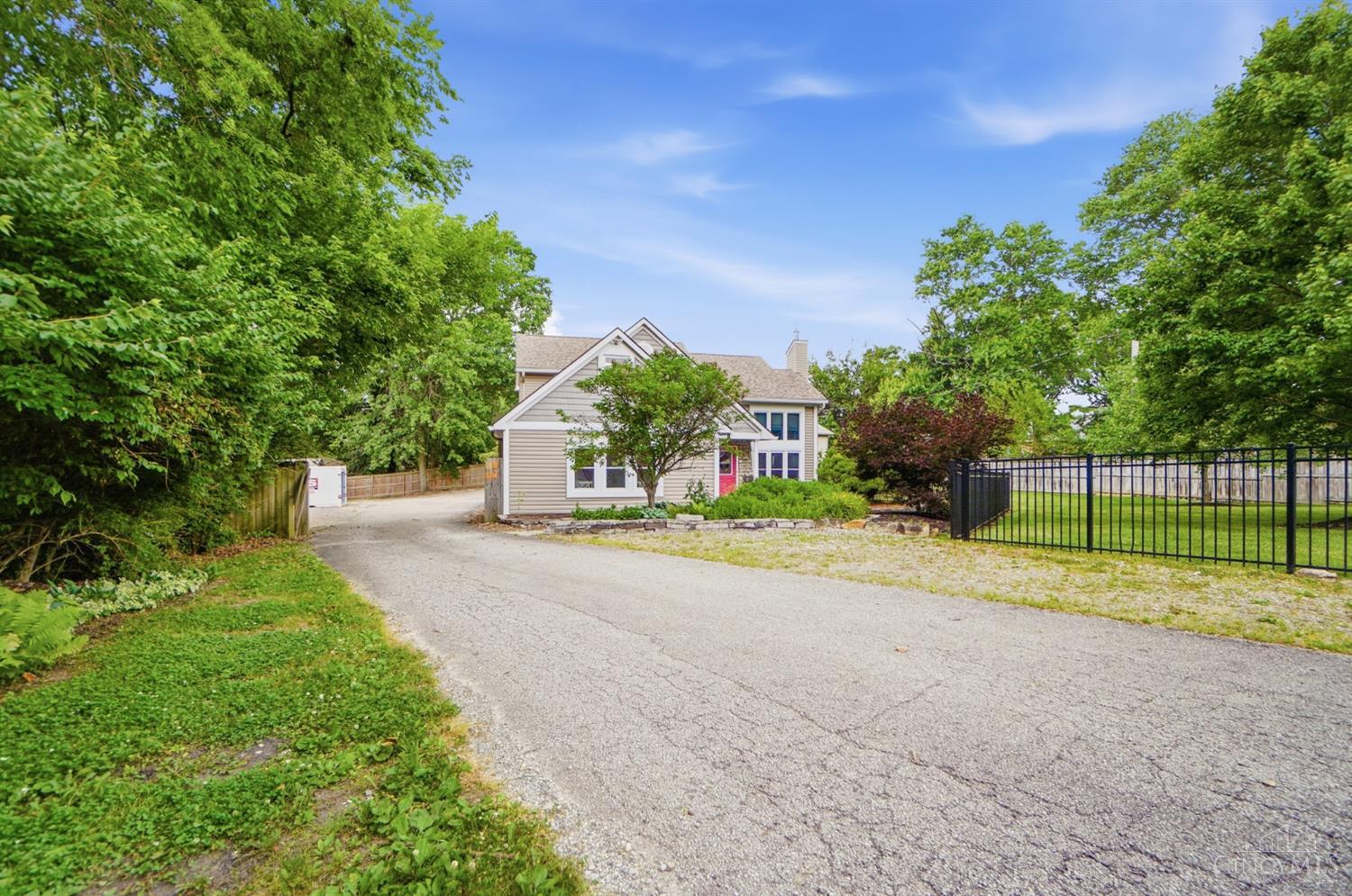 8183 Sibcy Road Maineville, OH 45039 - Photo 2 of 61
