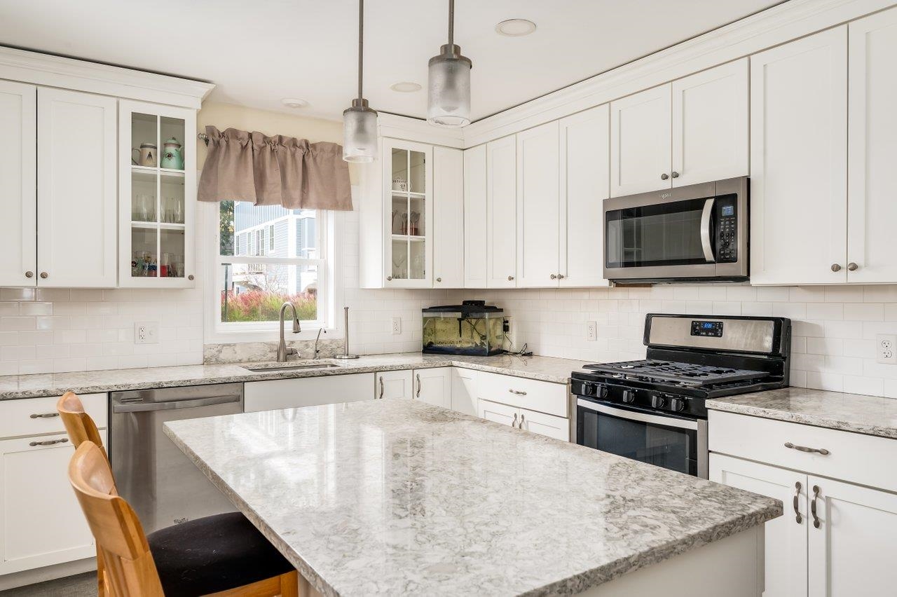 32 Franklin Street Exeter, NH 03833 - Photo 35 of 38