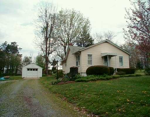 217 Brose Road Cabot, PA 16023 - Photo 1 of 8 Exterior Front.